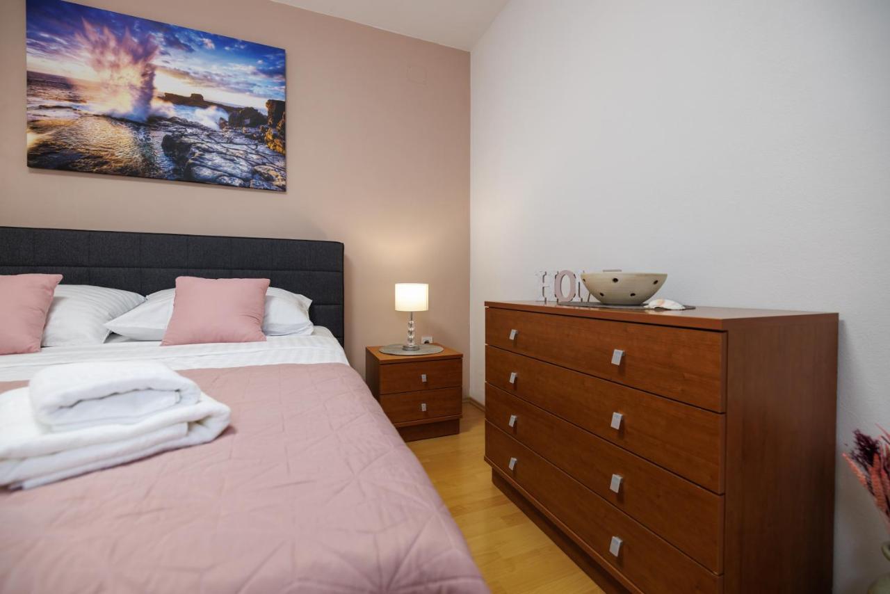 Apartman La Vista E' Bella Kornić Buitenkant foto