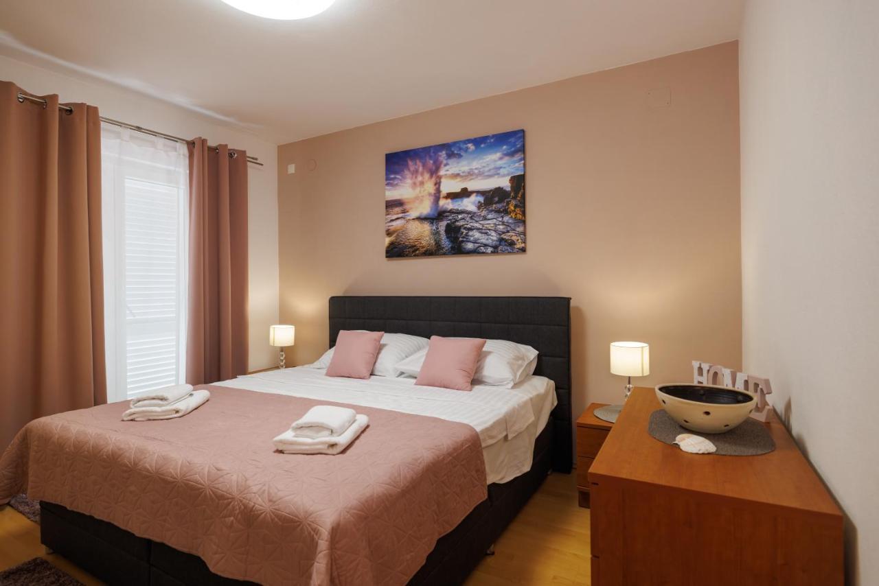 Apartman La Vista E' Bella Kornić Buitenkant foto