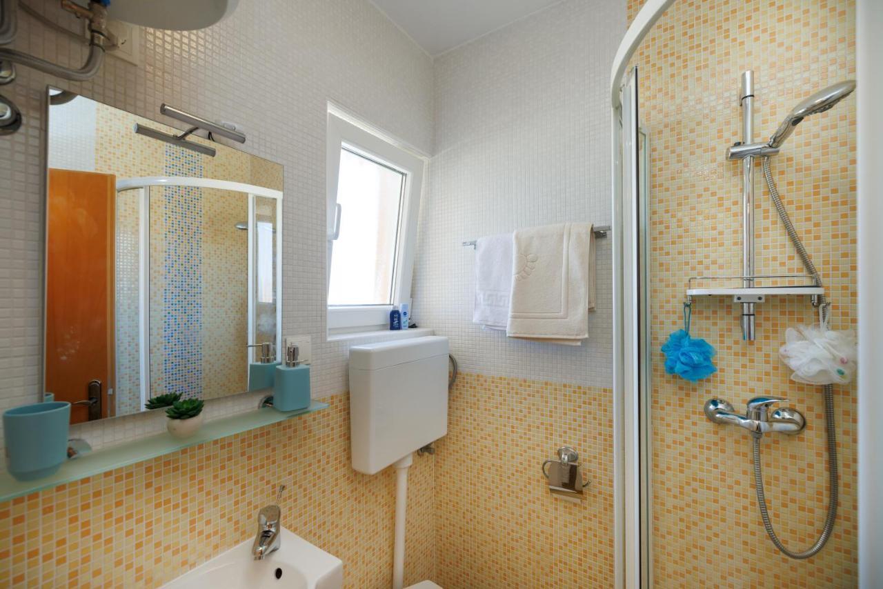 Apartman La Vista E' Bella Kornić Buitenkant foto